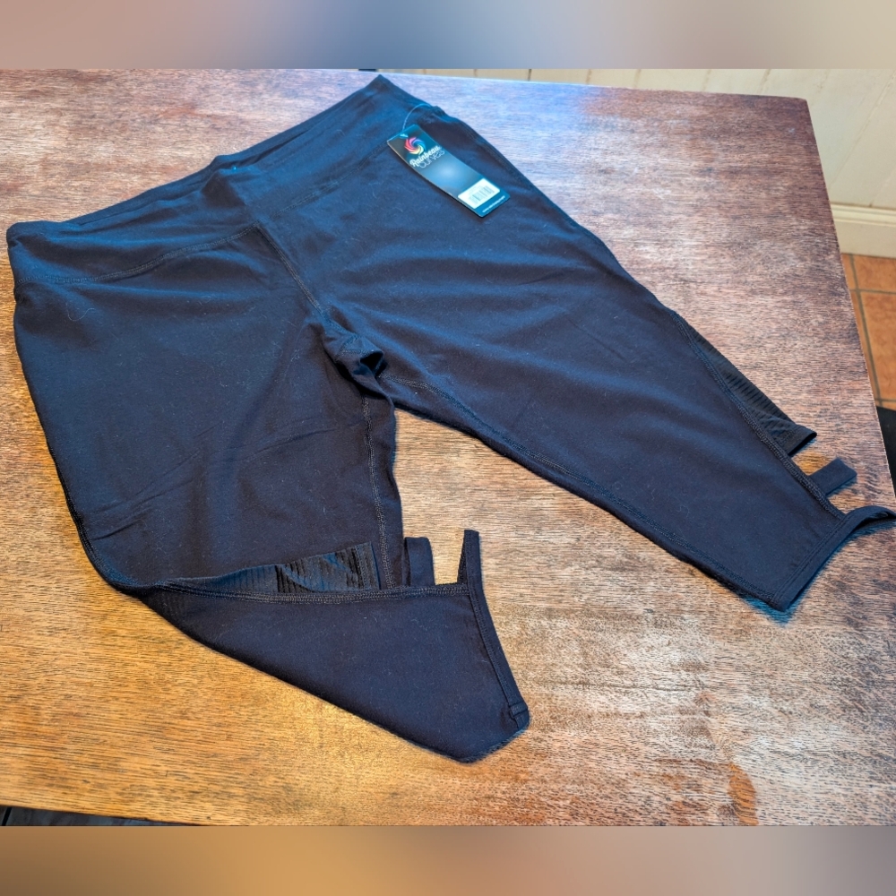 NWT Rainbeau Curves Women's Black Athletic Capri Leggings Active Size 18-20